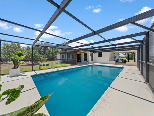 23705 SW 147th Ave, Homestead FL 33032