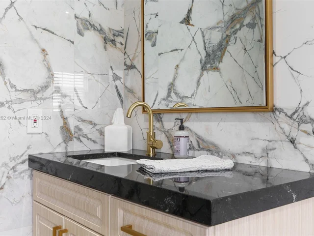 10890 La Reina Rd, Delray Beach FL 33446