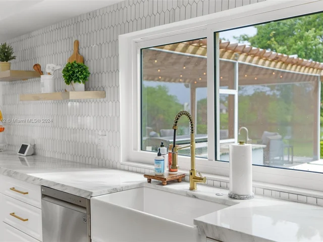 10890 La Reina Rd, Delray Beach FL 33446