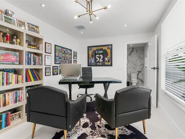 10890 La Reina Rd, Delray Beach FL 33446