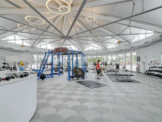 2500 Parkview Dr # 820, Hallandale Beach FL 33009