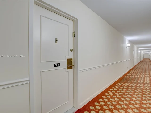 2500 Parkview Dr # 820, Hallandale Beach FL 33009