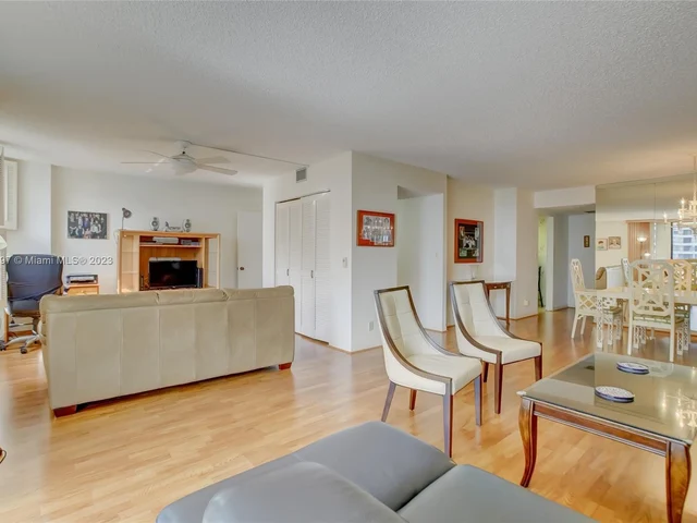 2500 Parkview Dr # 820, Hallandale Beach FL 33009