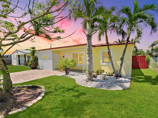 341 NW 52nd St, Oakland Park FL 33309