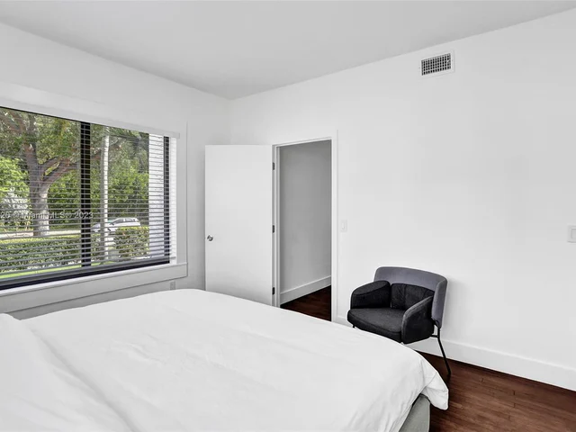 1656 Polk St # 1, Hollywood FL 33020