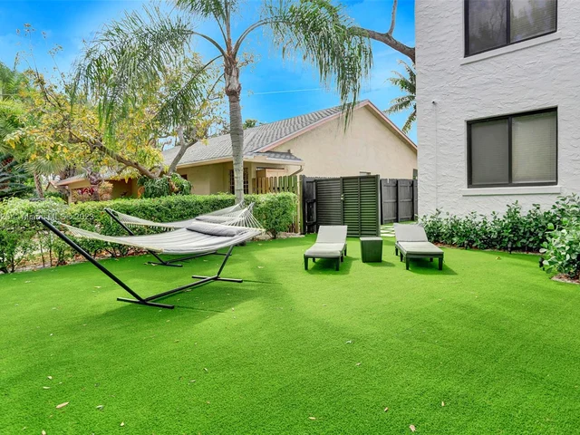 1656 Polk St # 1, Hollywood FL 33020