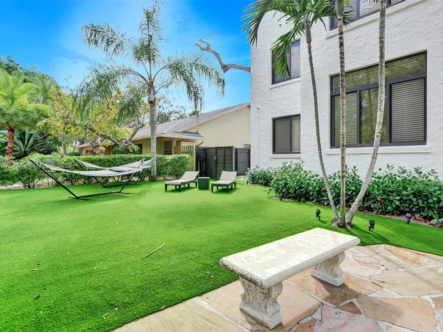 1656 Polk St # 1, Hollywood FL 33020