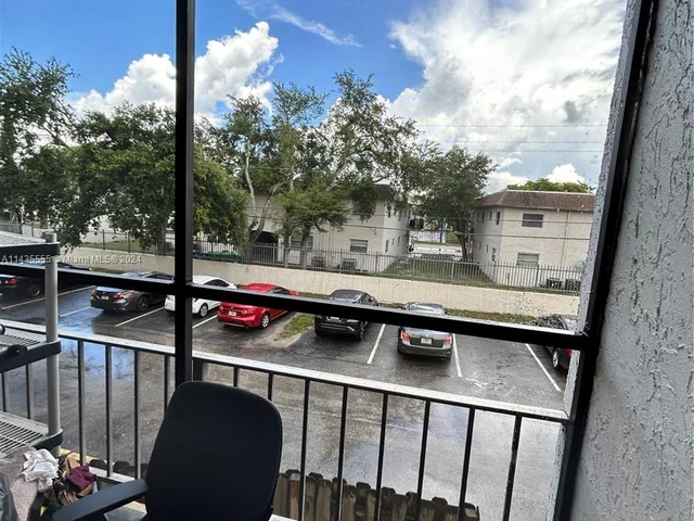 1794 NW 55th Ave # 203, Lauderhill FL 33313