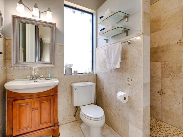 1630 Mayo St, Hollywood FL 33020