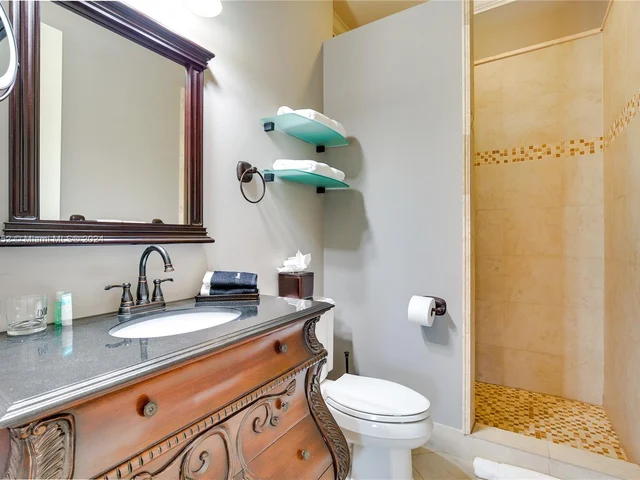 1630 Mayo St, Hollywood FL 33020