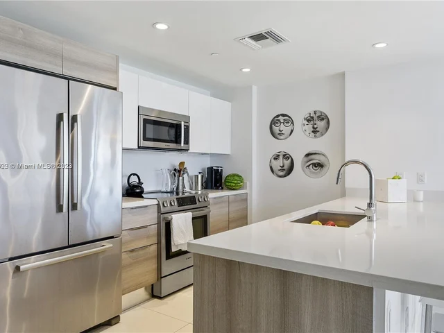 9940 W Bay Harbor Dr, Bay Harbor Islands FL 33154