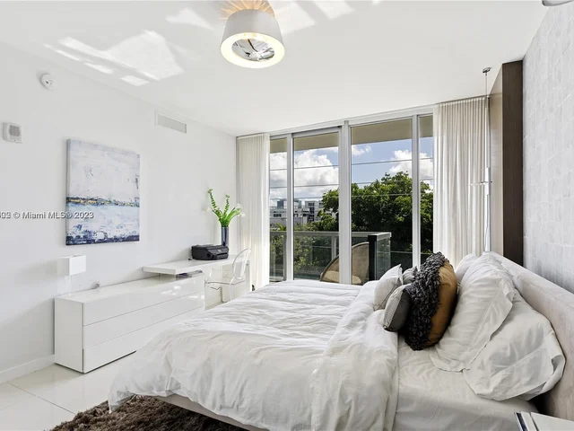 9940 W Bay Harbor Dr, Bay Harbor Islands FL 33154