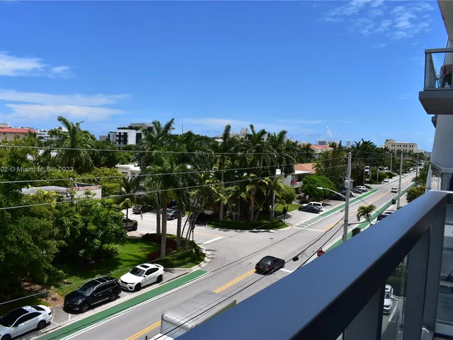 9940 W Bay Harbor Dr, Bay Harbor Islands FL 33154