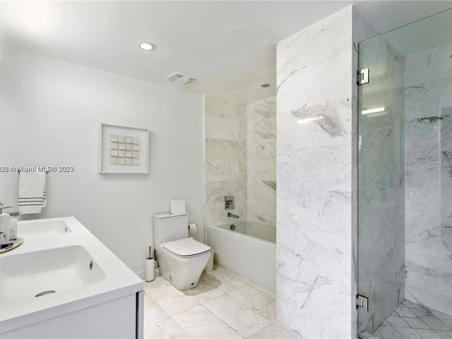 9940 W Bay Harbor Dr, Bay Harbor Islands FL 33154