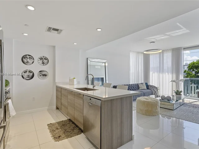 9940 W Bay Harbor Dr, Bay Harbor Islands FL 33154