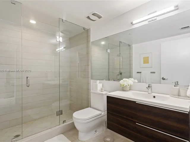 9940 W Bay Harbor Dr, Bay Harbor Islands FL 33154