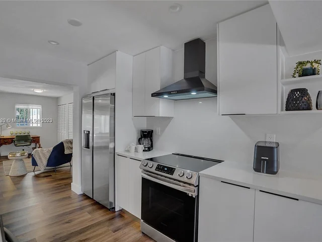 948 NE 26th Ave, Pompano Beach FL 33062