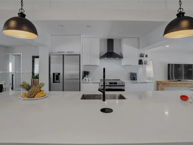 948 NE 26th Ave, Pompano Beach FL 33062