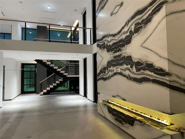 2719 NE 14 St, Fort Lauderdale FL 33304