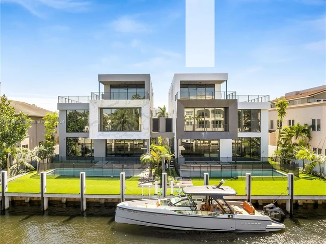 2719 NE 14 St, Fort Lauderdale FL 33304