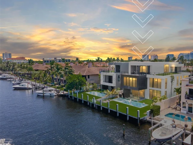 2719 NE 14 St, Fort Lauderdale FL 33304