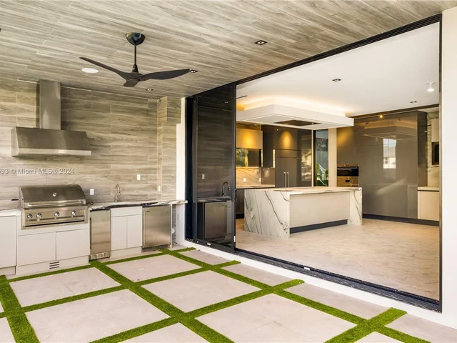 2719 NE 14 St, Fort Lauderdale FL 33304