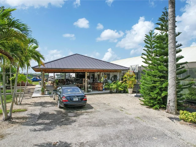 19970 SW 264th St, Homestead FL 33031