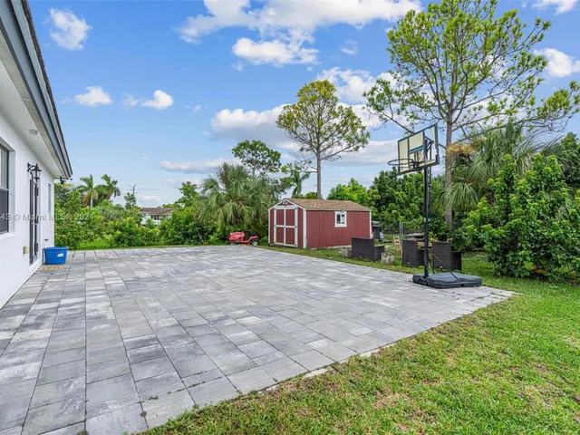 13190 SW 224th St, Miami FL 33170