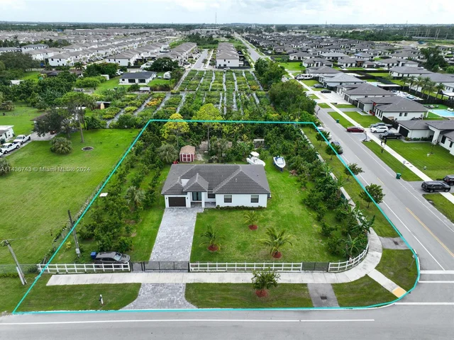 13190 SW 224th St, Miami FL 33170