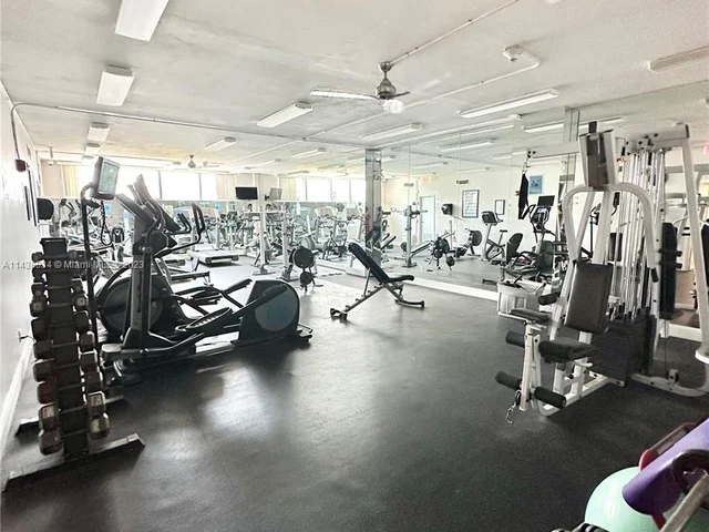 2655 Collins Ave # 905, Miami Beach FL 33140