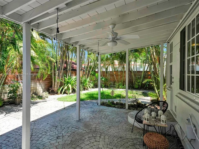 73 NE 48th St, Miami FL 33137