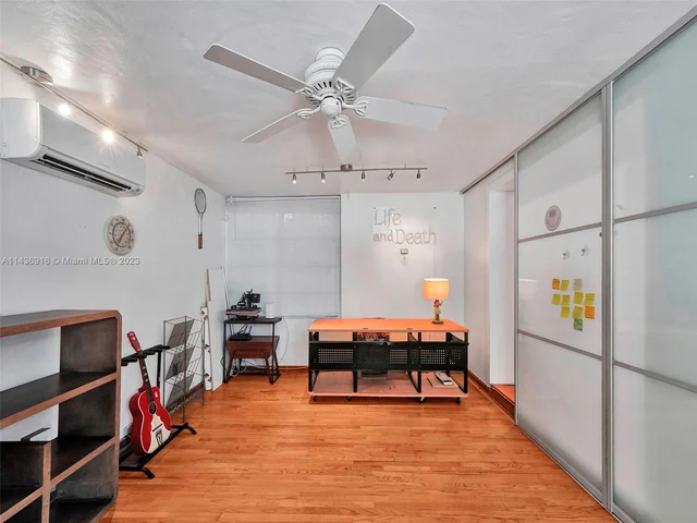 73 NE 48th St, Miami FL 33137