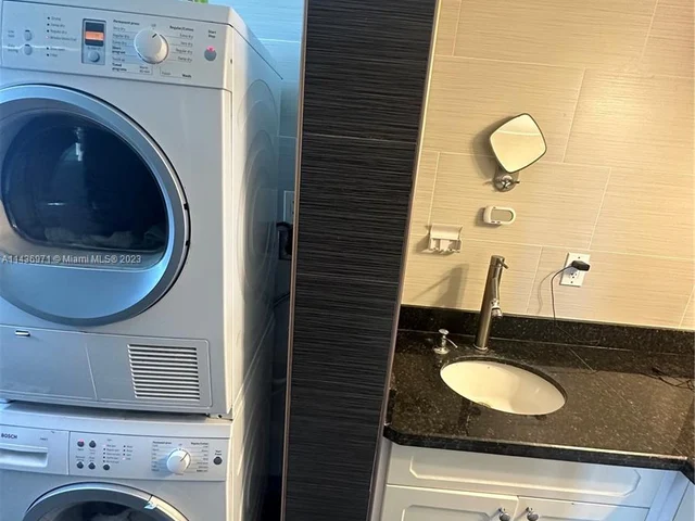 1750 NE 191st St # 1, Miami FL 33179