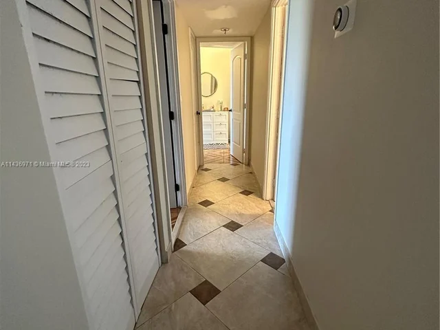 1750 NE 191st St # 1, Miami FL 33179