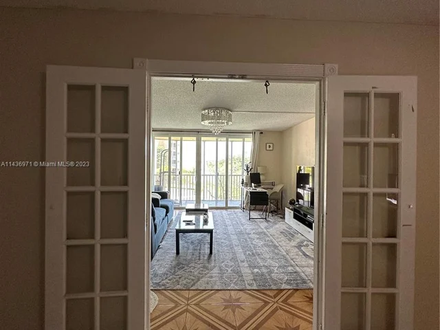 1750 NE 191st St # 1, Miami FL 33179