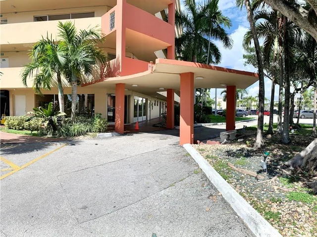 1750 NE 191st St # 1, Miami FL 33179