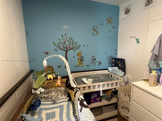 2356 NW 55th Ter, Miami FL 33142