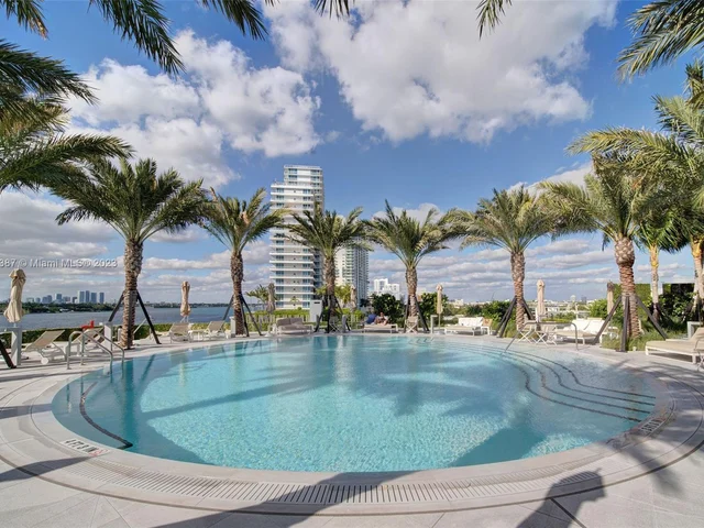 450 Alton Rd # 3008, Miami Beach FL 33139