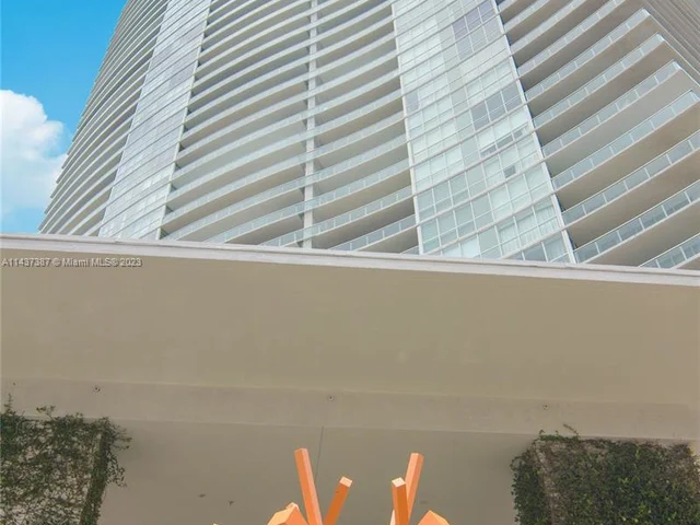 450 Alton Rd # 3008, Miami Beach FL 33139