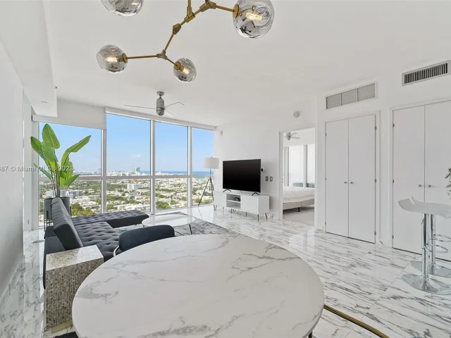 450 Alton Rd # 3008, Miami Beach FL 33139