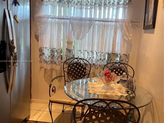 3511 Inverrary Dr # 303, Lauderhill FL 33319