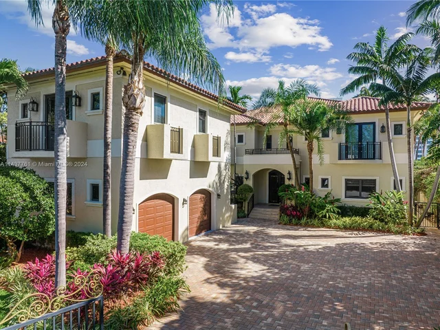 5655 Pine Tree Dr, Miami Beach FL 33140