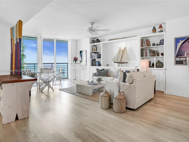 335 S Biscayne Blvd # 2312, Miami FL 33131