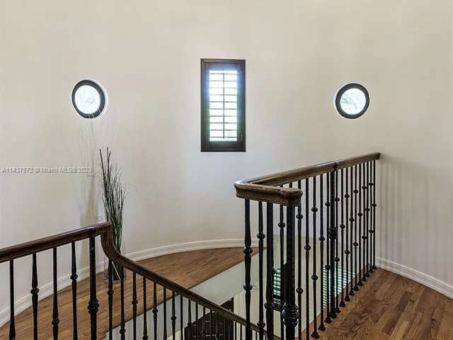 1051 NE 89th St, Miami FL 33138