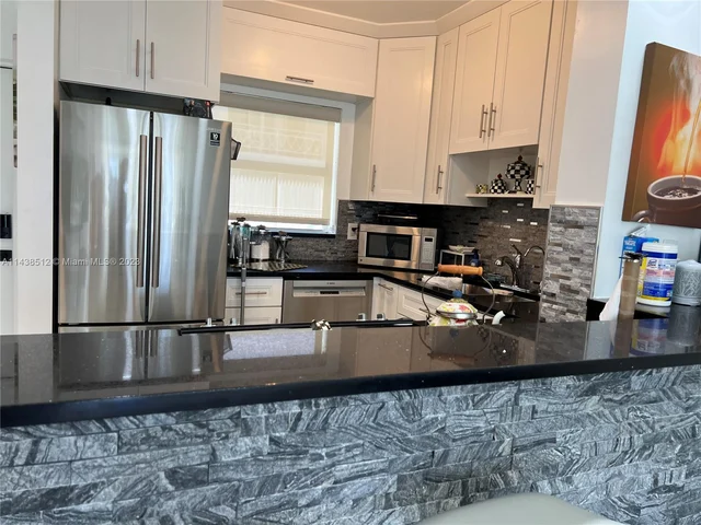 1041 Hillsboro Mile # 5, Hillsboro Beach FL 33062