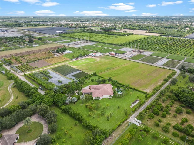 20571 SW 140th Ave, Miami FL 33177