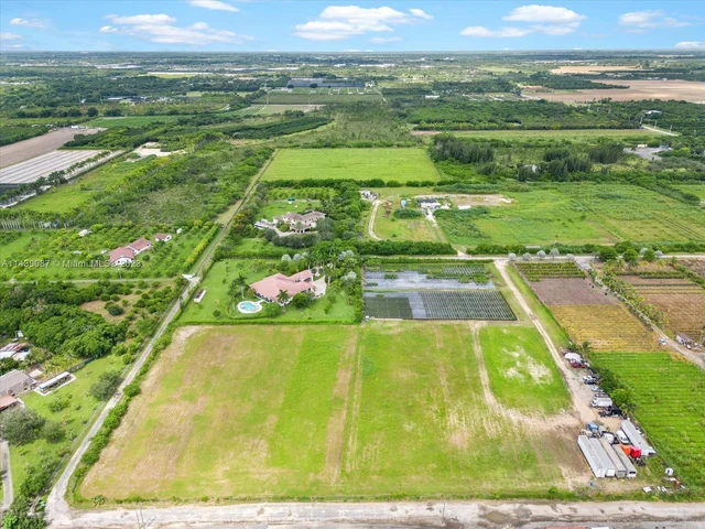 20571 SW 140th Ave, Miami FL 33177