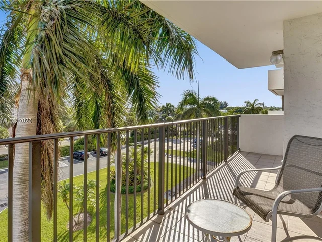 1201 S Ocean Dr # 406S, Hollywood FL 33019