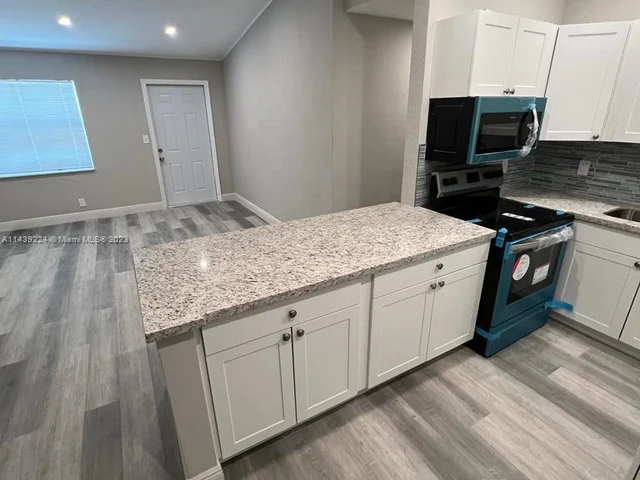 1812 NW 15th Ct, Fort Lauderdale FL 33311