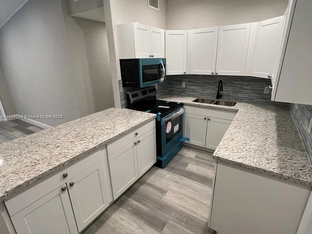 1812 NW 15th Ct, Fort Lauderdale FL 33311